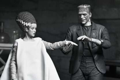 Universal Monsters Actionfigur Ultimate Frankenstein's Monster (Bride of Frankenstein) (B&W) 18 cm – Bild 2