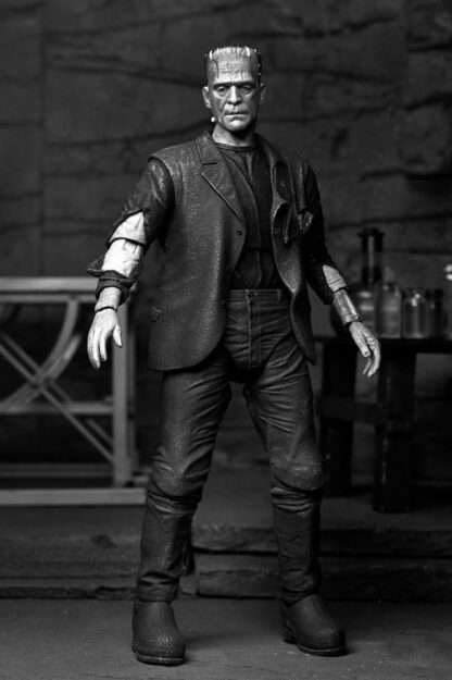 Universal Monsters Actionfigur Ultimate Frankenstein's Monster (Bride of Frankenstein) (B&W) 18 cm – Bild 9