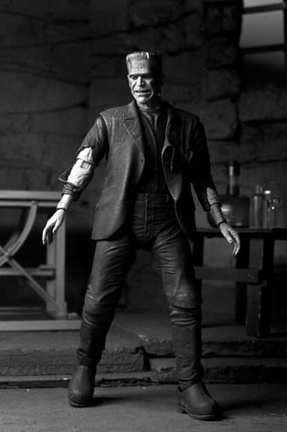 Universal Monsters Actionfigur Ultimate Frankenstein's Monster (Bride of Frankenstein) (B&W) 18 cm – Bild 14
