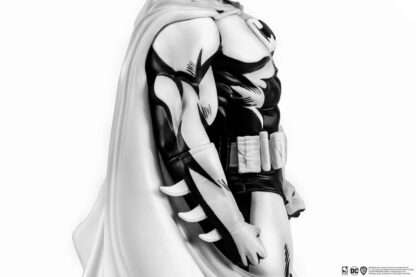 Batman PX PVC Statue 1/8 SDCC 2024 Batman Black & White Version 27 cm – Bild 8