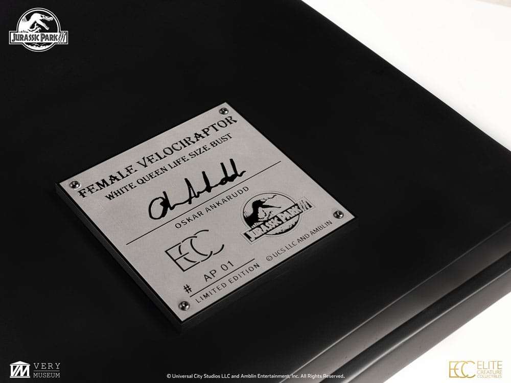 Jurassic Park III Büste Female Velociraptor White Queen 75 cm – Bild 12