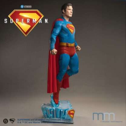 Superman 2025 Life-Size Statue Superman 246 cm – Bild 2
