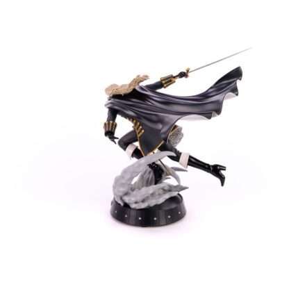 Castlevania Symphony of the Night Statue Dash Attack Alucard 30 cm - Beschädigte Verpackung – Bild 4