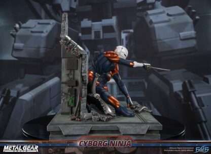 Metal Gear Solid Statue Cyborg Ninja (Gray Fox) 41 cm – Bild 6