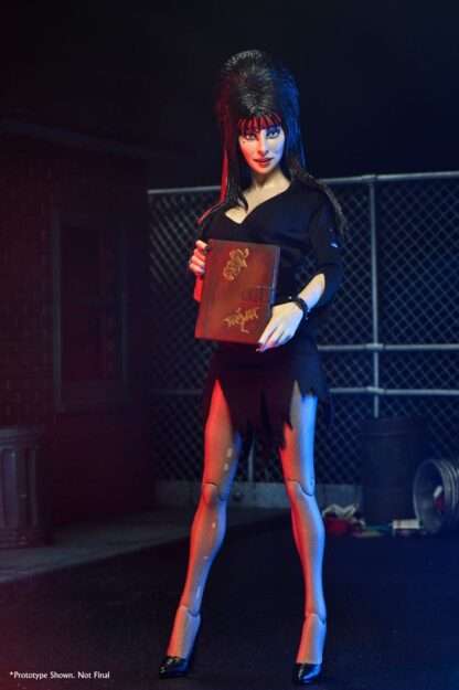 Elvira - Herrscherin der Dunkelheit Clothed Actionfigur Commando Elvira 20 cm – Bild 11