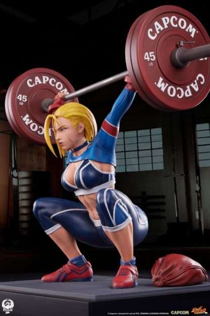Street Fighter Premier Series Statue 1/4 Cammy: Powerlifting SF6 41 cm – Bild 2