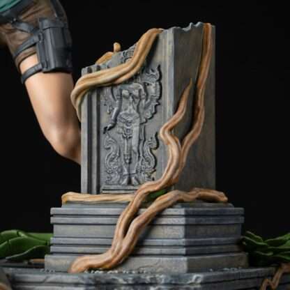 Tomb Raider PVC Statue Lara Croft 24 cm   - Beschädigte Verpackung – Bild 10