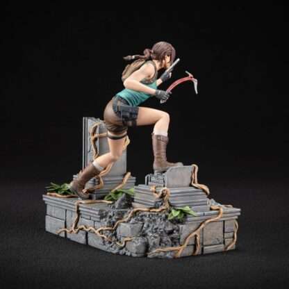 Tomb Raider PVC Statue Lara Croft 24 cm   - Beschädigte Verpackung – Bild 13
