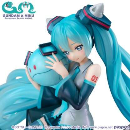 Mobile Suit Gundam x Hatsune Miku Lucrea PVC Statue Hatsune Miku x OO Gundam 45th Anniversary 17 cm – Bild 4