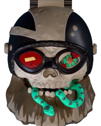 Rover Robin Plastic Model Kit Overtakes Skull Rider