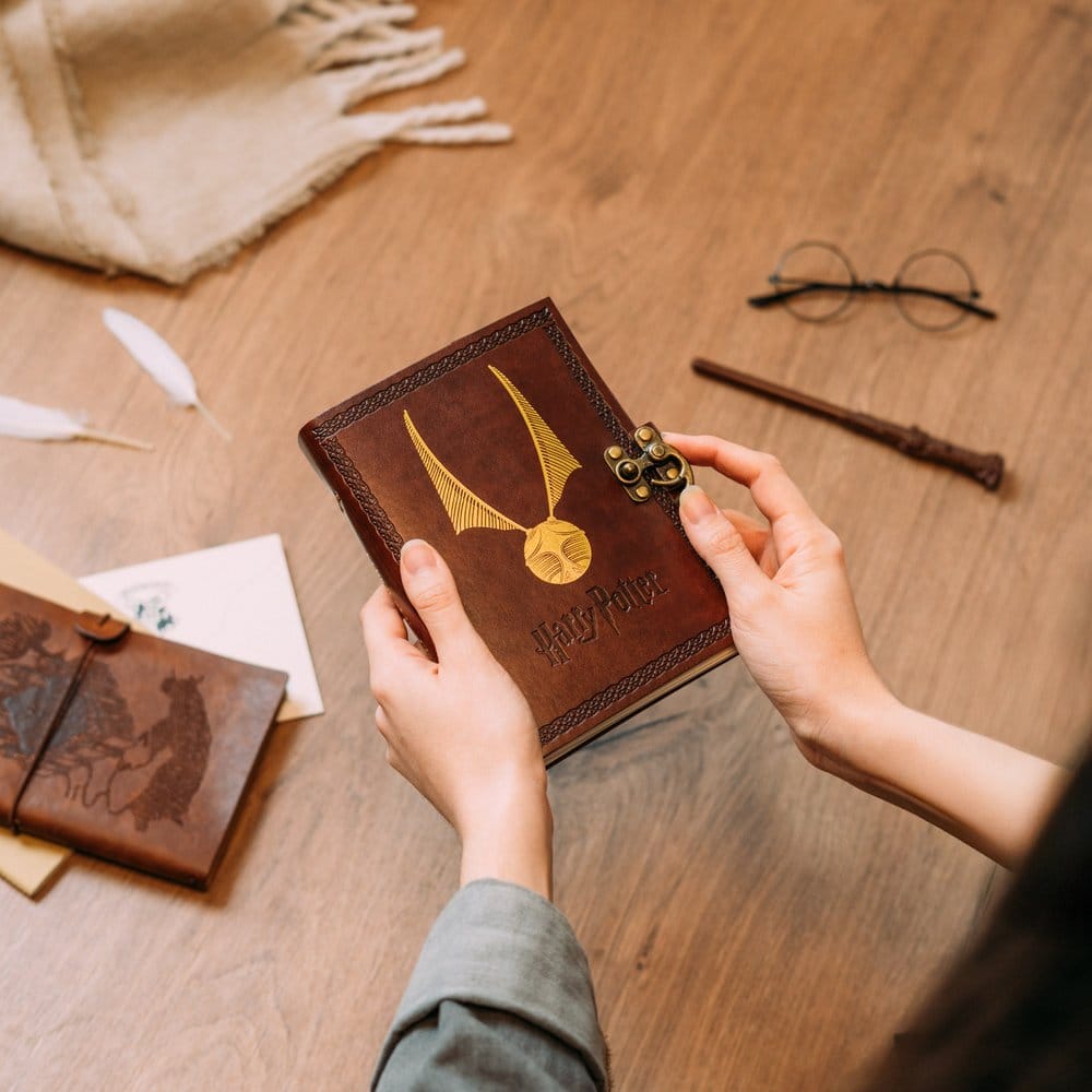 Harry Potter Notizbuch aus veganem Leder – Bild 5