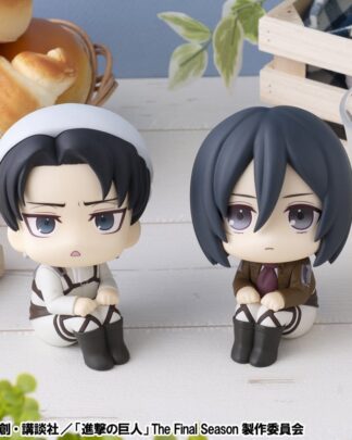 Attack on Titan Look Up PVC Statuen Levi Cleaning up Ver. & Mikasa Ackerman (with gift) 11 cm