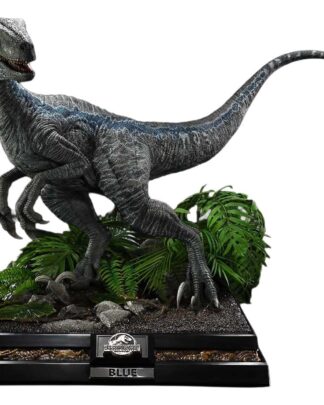 Jurassic World: Fallen Kingdom (Film) Legacy Museum Collection Statue 1/2 Blue 88 cm