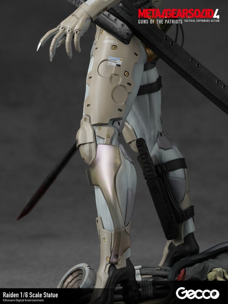 Metal Gear Solid 4 Guns of the Patriots Statue 1/6 Raiden 32 cm – Bild 14