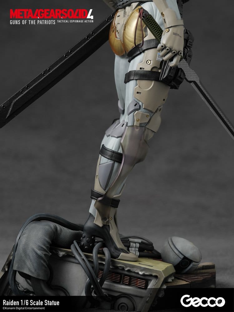 Metal Gear Solid 4 Guns of the Patriots Statue 1/6 Raiden 32 cm – Bild 17