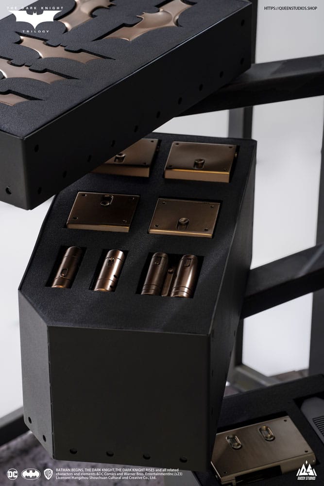 The Dark Knight Life-Size Statue Batman Ultimate Edition 207 cm – Bild 15