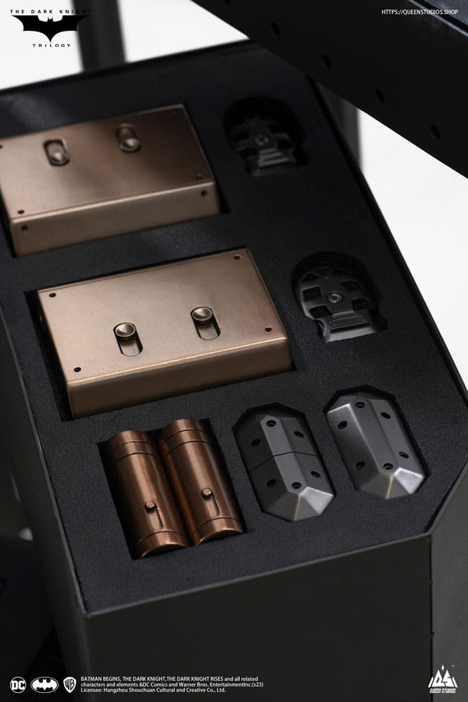 The Dark Knight Life-Size Statue Batman Ultimate Edition 207 cm – Bild 16