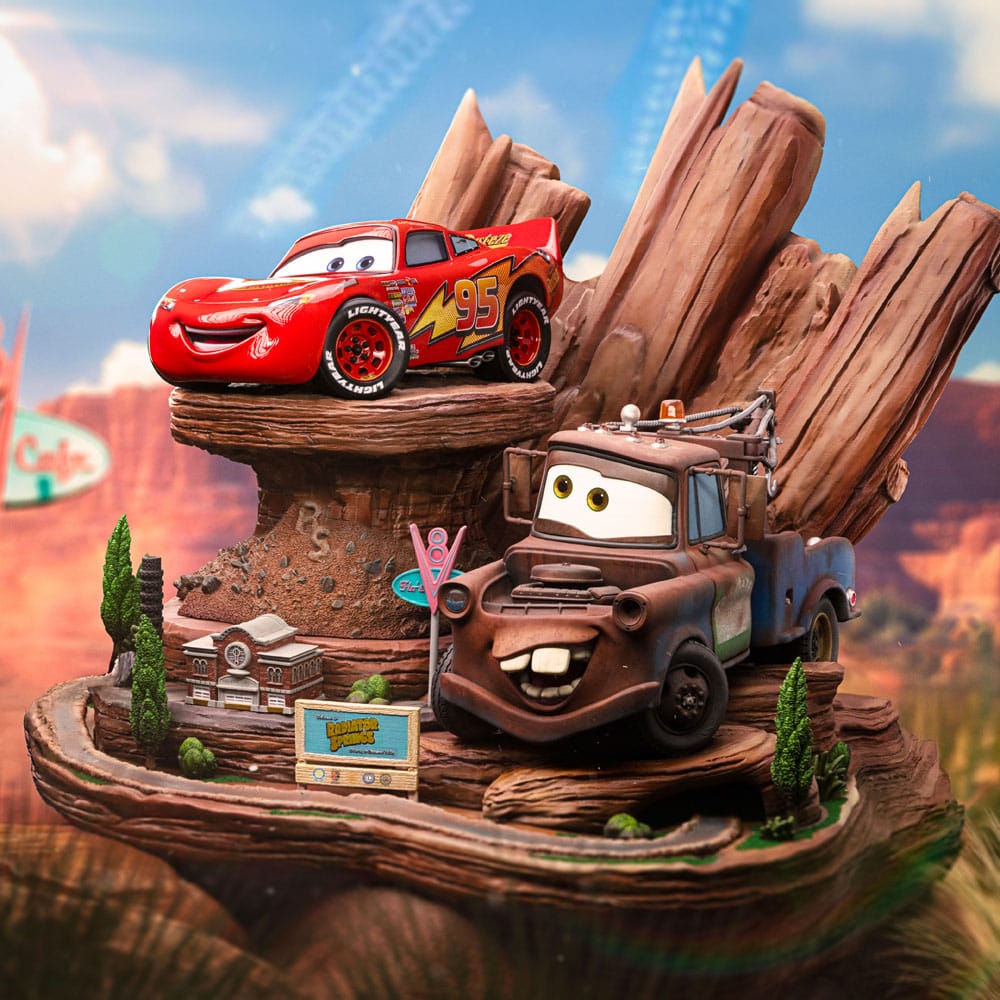 Cars Deluxe Art Scale Statue 1/10 Lightning Mcqueen & Hook 31 cm – Bild 15