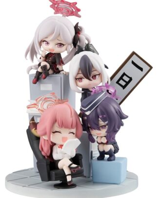 Blue Archive FigUnity PVC Figur 14 cm (with gift)