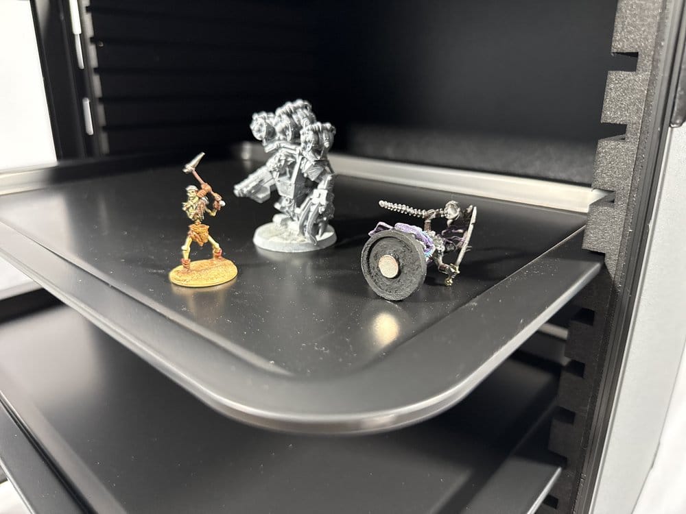 Evoretro Display- und Transportkoffer für Sammlerfiguren und Modelle 45 x 37 cm – Bild 15