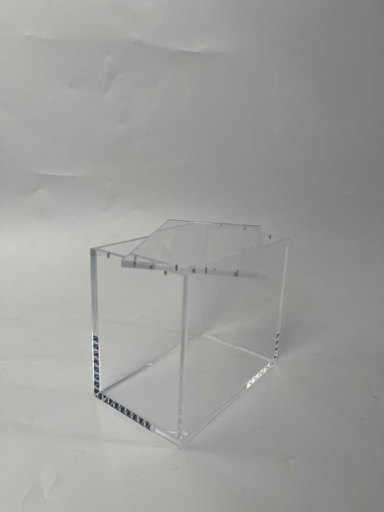 Evoretro Magnetisches Acryl Display Case für Gundam Card Game Booster Box Newtype Rising GD01 – Bild 2