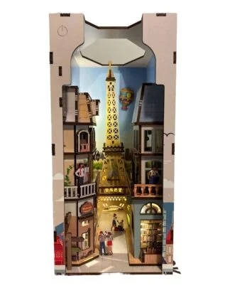 Paris Tiny Adventures Book Nook Mini-Diorama 23 cm